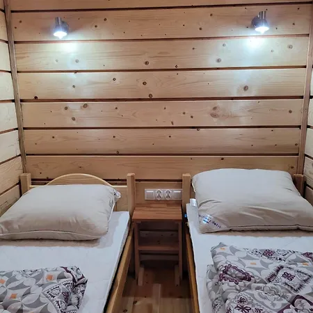 펜션 Osrodek Wypoczynkowy Feniks 포고르젤리차